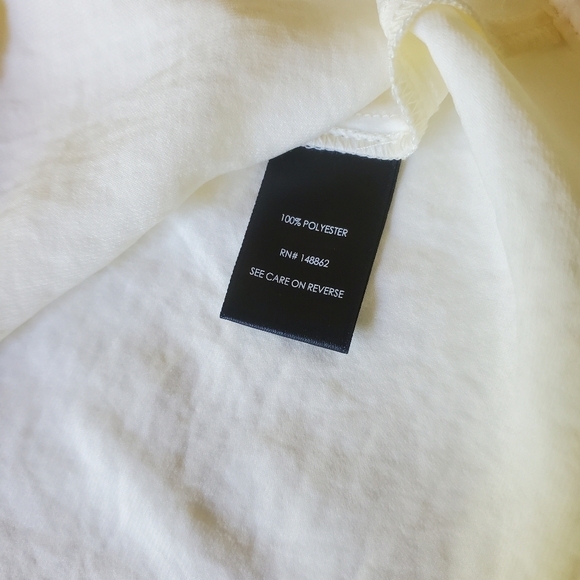 Torrid Vneck Cream‎ Sleeveless Sz. 00 (XL) Tunic - Picture 6 of 9